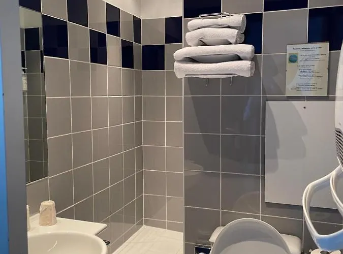 Отель Restaurant D'application Lesdiguieres - Ecole Hoteliere - 4*