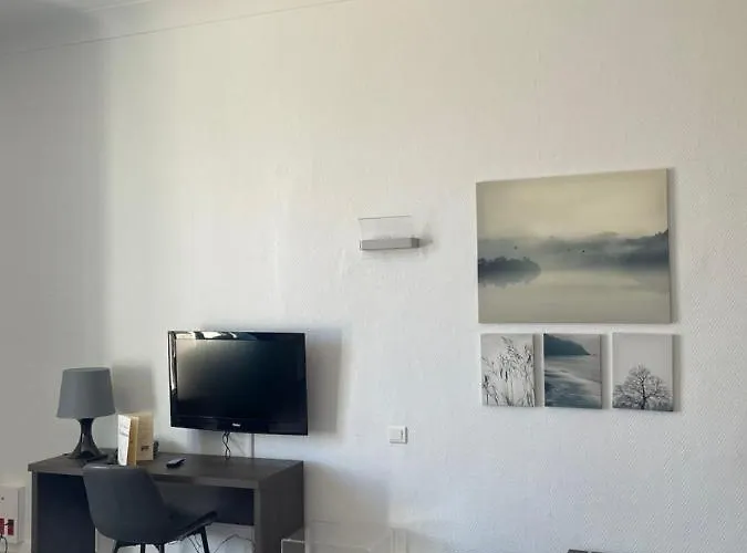 Restaurant D'application Lesdiguieres - Ecole Hoteliere - 4* Гренобль